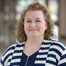 Martha Warner's Instagram, Twitter & Facebook