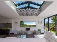 Store puit de lumiere plafond. Skysol Le Store Enrouleur Pour Les Puits De Lumiere Par