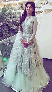 Pin By Stephanie Ashtekar On Formal Dresses Indian Evening Gown Indian Wedding Gowns Indian Wedding Reception Outfits
