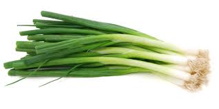 Leeks are a little different than other types of green onions because they do not produce cloves or bulbs. The Difference Between Shallots Green Onions Scallions And Spring Onions Myfoodbook