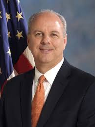 FBI agent named to Merced CA High's Hall of Fame