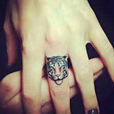 El Dovmeleri Kaplan Dovmesi Minimal Dovmeler Kucuk Dovmeler Hayvan Dovmeleri Mini Tattoos Dovme Karizmatik Dovmeler