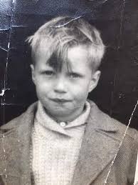 Below is a brief article about the Queensland Homing Society and Sir  Douglas Wadley written by Terry Roebig. Dear QPF Committee & Members, With  the recent legacy gift from the out going