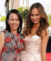 Vilailuck Teigen Nationality Ethnicity Age Husband Ron Teigen Sr Facts
