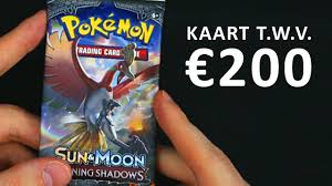 Of mist je nog net die ene kaart in je verzameling? We Gaan Voor Die 200 Pokemon Kaart Youtube