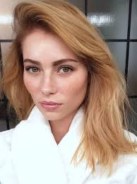 Pinterest Deborahpraha Medium Lenght Hair Strawberry Blonde Hair Color And N Blonde Hair For Hazel Eyes Strawberry Blonde Hair Strawberry Blonde Hair Color