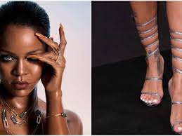 Let's get acquainted with the statistics and consider the top 7 countries with the loveliest brunette women. 15 Famous Celebrities With The Most Beautiful Feet Networth Height Salary