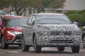 Next Gen Mitsubishi Outlander Will Debut In Early 2021 Go On Sale Shortly Thereafter Carscoops