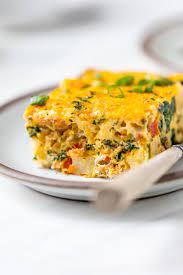 Breakfast casseroles aren't just savory dishes, they can be sweet too! Healthy Breakfast Casserole With Hash Browns Wellplated Com