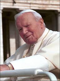 A pápák legemlékezetesebb divatpillanatai