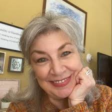 Darlene Mcinnis's Instagram, Twitter & Facebook