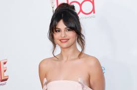Selena has been going full throttle the past few years and her lupus is really catching up with her. Selena Gomez Makes Voting Playlist Talks Mental Health With Kamala Harris Billboard