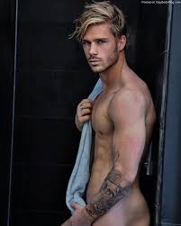 Gorgeous Mike Piek Could Easily Become My New Obsession - Nude Men, Nude  Male Models, Gay Selfies & Gay Porn