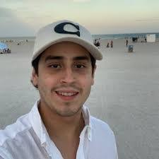 Cecil Vane's Instagram, Twitter & Facebook