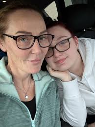 Wow! Lisa from @TheCheshireChildcareCompany has just been with her daughter  Izzy to drop off her Christmas food hampers they've donated. These hampers  will help families that have been nominated towards receiving one. |