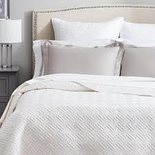 Super soft bed sheets in single & double styles featuring latest prints and colourways. Boll Branch Heritage 3 Piece Organic Quilt Set Zola
