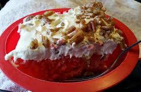 I love strawberry cake! Happy Sunday! ❤️