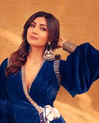 Shilpa shetty is a popular indian actress and model who draws the attention of the audience at very early of career life through her outstanding acting performance. Shilpa Shetty Kundra Theshilpashetty Twitter