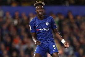 Im oktober 2017 wurde ihr drittes kind, eine weitere tochter, geboren. Chelsea Nach Endspielpleite Tammy Abrahams Freundin Holt Gegen Tuchel Aus
