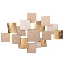 Dans le soucis de susciter, ou d'accroître l'inspiration côté décoration intérieure de la maison choisir son style est d'abord bien choisir la décoration murale de l'intérieur de sa maison; Deco Murale En Metal Dore Blanc Et Rose 76x60 Carola Maisons Du Monde