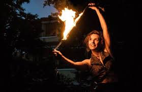Hochzeiten / privatfeiern ab 600 sam&more bieten innovative feuershows und pyroshows seit 1997 für firmenevents, stadtfeste. Performance Mit Tanz Feuer Feuershow Dresden Tanzkunst Theater Schauspiel Feuershow Feuershows