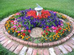 Lawrence Ks Landscape Design Annuals And Perennials Planting Flowers Diy Garden Decor Brick Garden Edging Outdoor Landscape Design