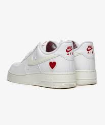 Nike sportswear will celebrate valentine's day in 2021 with a few releases. Kaufe Nike Air Force 1 Dd7117 100