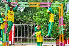 Sdit al uswah 2 banyuwangi merupakan sekolah islam terpadu di bawah yayasan al uswah banyuwangi, sekolah kami mengedepankan aspek akhlak yang sesuai. Tk Semestinya Tak Mengajarkan Calistung Tapi Hanya Bermain Dan Pembelajaran Motorik Radar Bromo