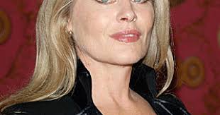 Beverly D'Angelo's Beverly Hills home listed at $2,185,000