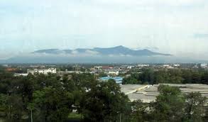 15 kami diberi sebuah bilik setiap seorang yang menghala ke arah sawah padi. A View Of Gunung Jerai From Outside The Lift Picture Of Park Avenue Sungai Petani Tripadvisor