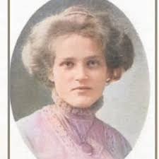 Do you recognize this trailblazer from her 1910 high school portrait? It is  Ohio's first mayor, Dr. Amy Agnes Kaukonen M.D. of Fairport Harbor. The  Finnish Heritage Museum has this excellent biographical