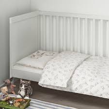 Des housses de couette adaptées à votre lit. Rodhake Housse Couette Et Taie Bebe Motif Lapin Blanc Beige 110x125 35x55 Cm Ikea