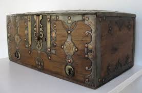 sunduk antique trunk antique boxes wooden chest