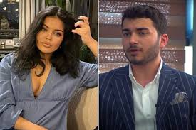 Kepa was born in ondarroa. Worldwide Manhunt For 2billion Bitcoin Scammer Who Conned 400 000 Fled After Dumped By Instagram Model Girlfriend