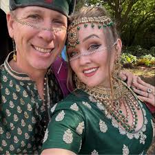 Who's hitting the stage this week through Sunday, December 29 in Phoenix  area?