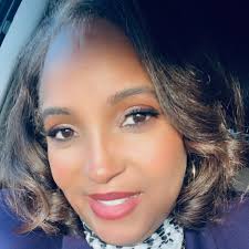 Oprah looks amazing. She's almost 70 years old 👏🏽