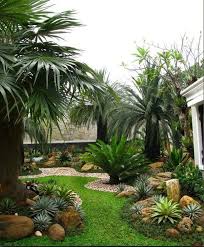 The Most Attractive Portion Of A House Is Its Front Yard The Architectural Be Archit Landschaftsbau Palmen Garten Tropische Gartengestaltung