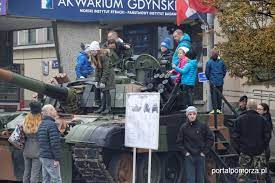 Serdecznie zapraszam do udziału w wydarzeniach. Piknik Wojskowy W Gdyni Zdjecia Film Portalpomorza