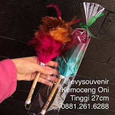 Souvenir Kemoceng Oni Terbuat Dari Bahan Bulu Ayam Warna Campur Rp Kemoceng