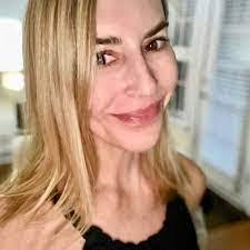 Ilene Schaffer's Instagram, Twitter & Facebook