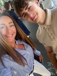 Rory Bates's Instagram, Twitter & Facebook