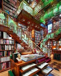 One Of The Biggest And Richest Private Libraries In World Dream Library Home Libraries Beautiful Library
