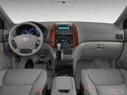 Yellow icons aren't necessarily of immediate importance but indicate an area that needs to be addressed (low fuel). 2009 Toyota Sienna Pictures Dashboard U S News World Report