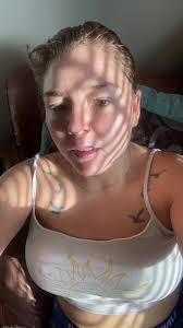 Amanda Caplinger's Instagram, Twitter & Facebook