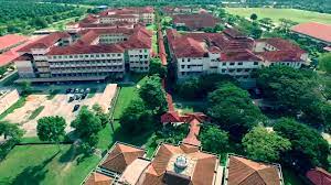 Started operation on may 16, 2003 as the 17th polytechnic in malaysia. Politeknik Sultan Idris Shah Aerial Video Hd Youtube