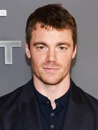 Gabriel Basso's Instagram, Twitter & Facebook