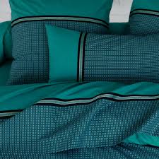 Sa qualité est importante pour éviter que le ­duvet et les plumettes ne s'échappent de la couette. Housse De Couette Percale De Coton 260 Cm Gustav Vert Emeraude Linge De Lit Eminza