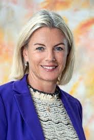 Barbara Gutermuth's Instagram, Twitter & Facebook