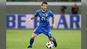 Othewise it's as you were for italy as the attacking trio of lorenzo insigne (€8.5m), ciro immobile (€10.0m) and domenico berardi (€6.0m) continue up front. Florenzi S Match Issue Worn Italy 2018 Season Shirt Charitystars