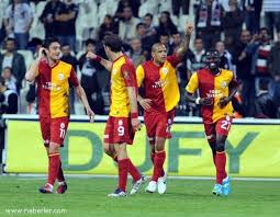 Galatasaray spor toto süper lig'de evinde oynadığı 7 maçta da galip geldi. Galatasaray Besiktas Derbi Maci Resimleri Icin 7 Fikir Mac Futbol Resim